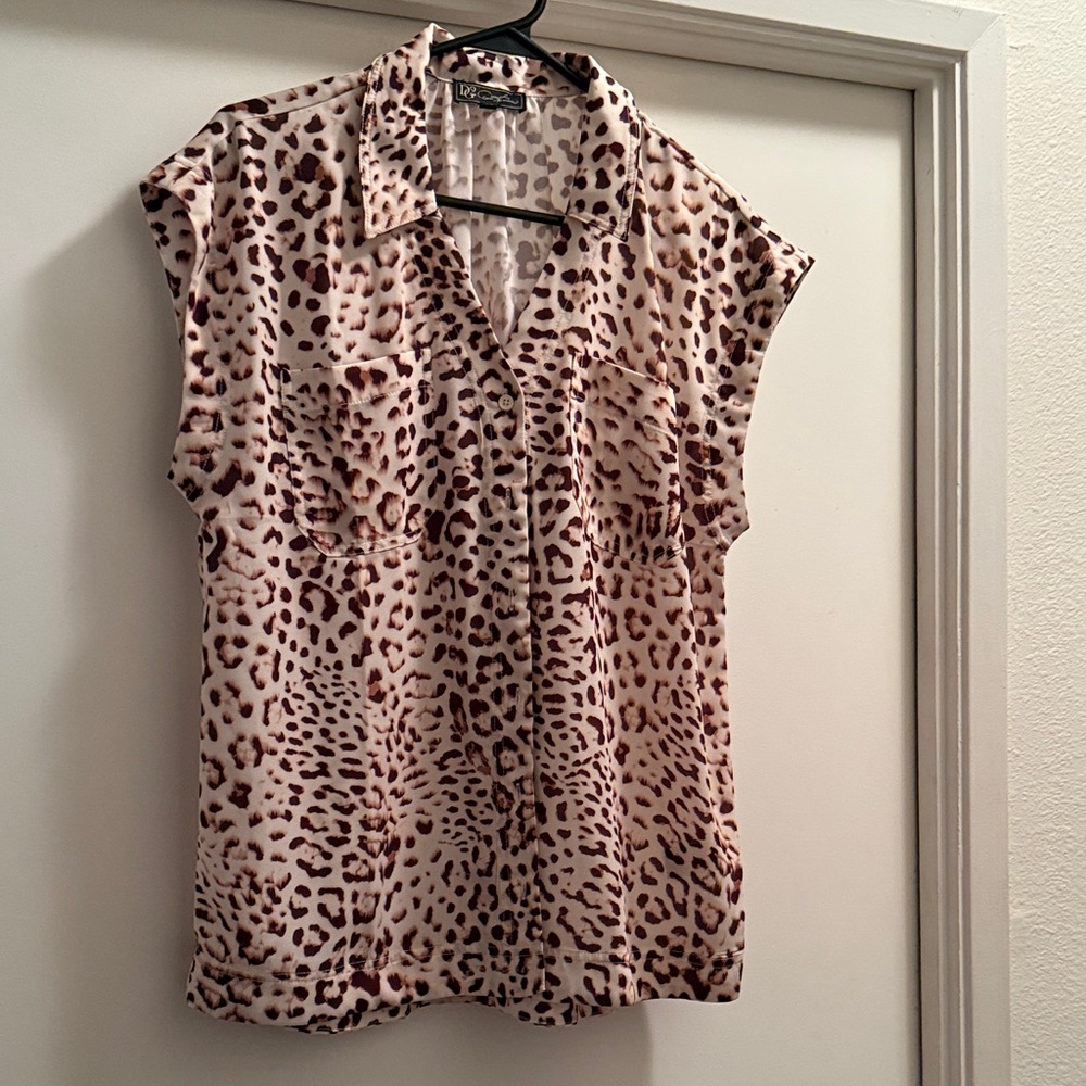 DG2 softly tailored top
